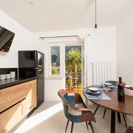 Apartament Impression *